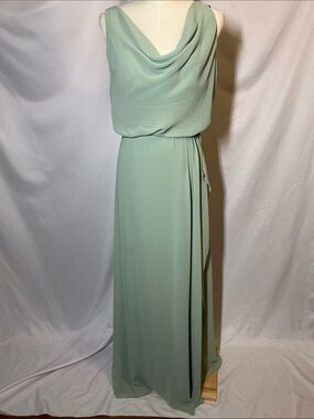 Nouvelle Amsale  Elegant Faux Wrap Chiffon Sage Bridesmaid Gala Gown Size Medium